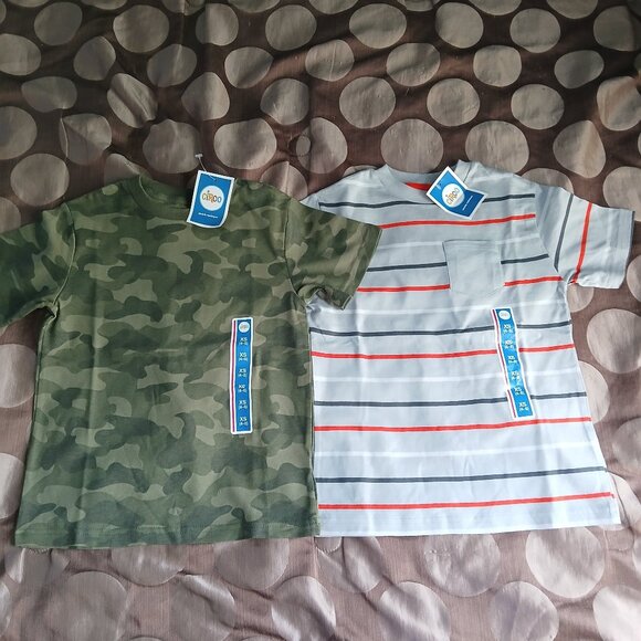 Boys Circo shirt lot of 2 Camo/Stripped size XS 4/5 NWT - Picture 1 of 3